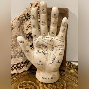NWT ASHLAND PALMISTRY HAND TABLETOP DECORATION.